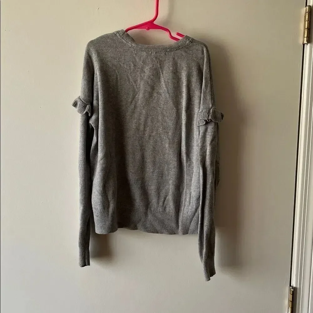 GAP Gray Sweater with Colorful Star